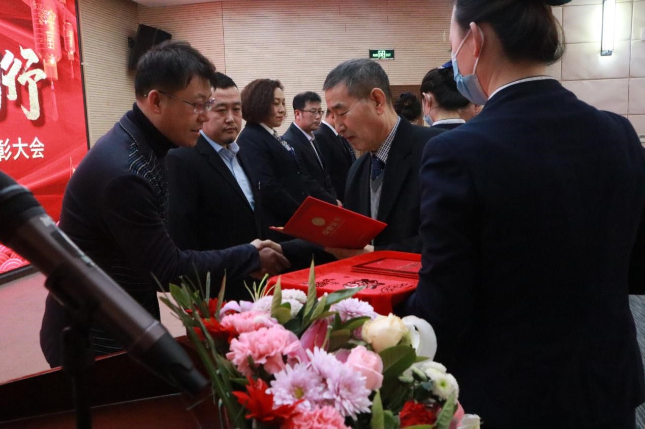 正業(yè)地產(chǎn)事業(yè)部丨乘風(fēng)破浪 夢(mèng)想同行  2020年度表彰大會(huì)圓滿成功！(圖5)