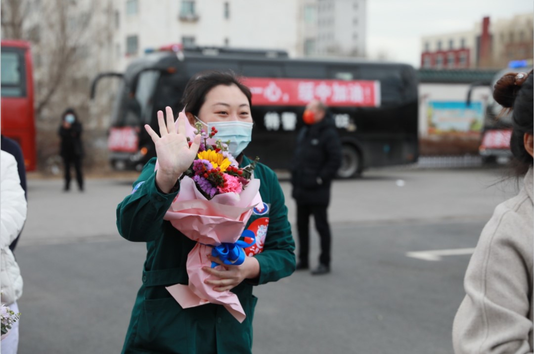 春暖花開，英雄歸來！葫蘆島市第二人民醫(yī)院支援綏中醫(yī)療隊(duì)凱旋而歸~(圖9)