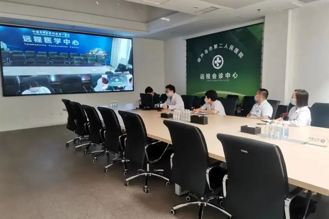 全省首家！中國醫(yī)科大學附屬第一醫(yī)院專家來“查房”，家門口享國內(nèi)優(yōu)質(zhì)醫(yī)療資源！(圖6)