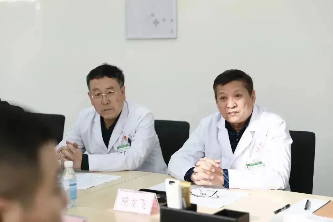 龍港區(qū)人大、區(qū)政府領(lǐng)導(dǎo)一行視察調(diào)研龍港國際醫(yī)療健康產(chǎn)業(yè)園(圖15)