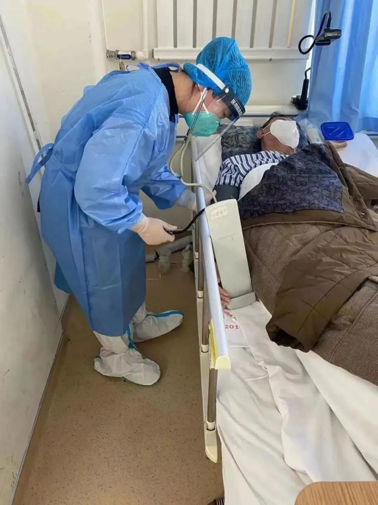 人民醫(yī)院為人民，市二院舉全院之力保障醫(yī)療救治，牢守生命防線！(圖4)